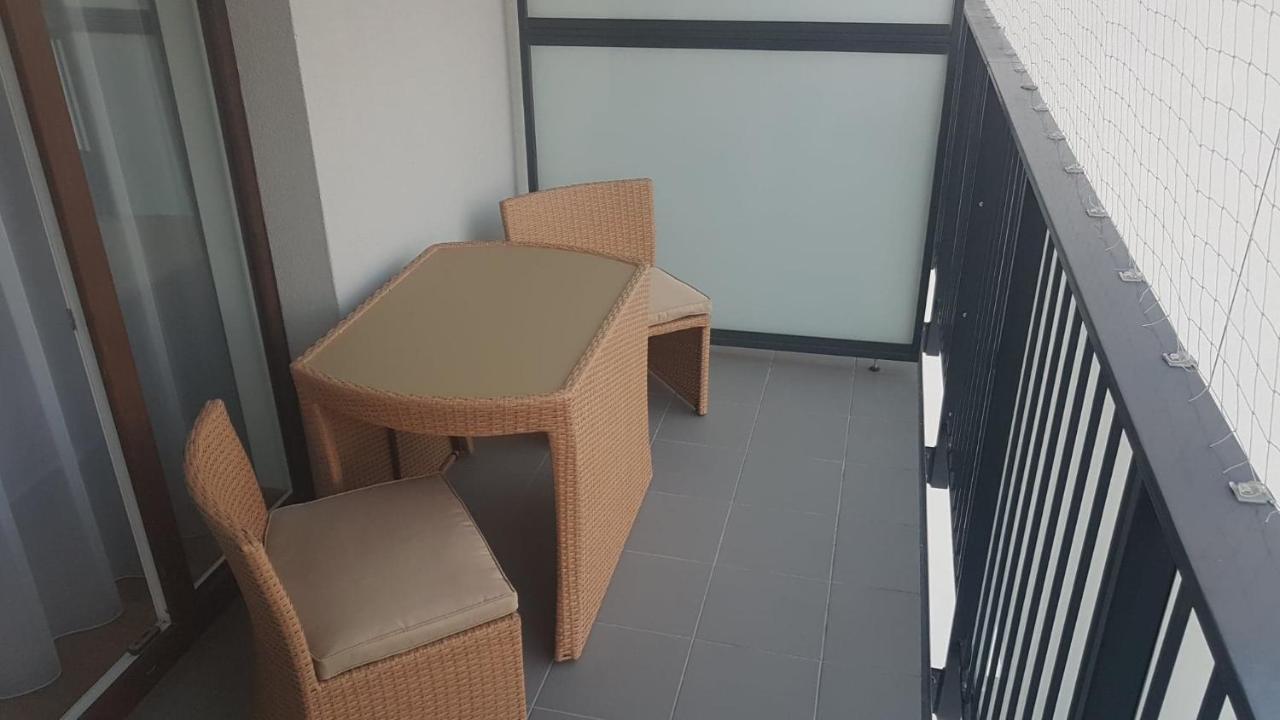 Apartament W Warszawie Dedykowany Parking Podziemny W Cenie, Wifi, Blisko Centrum New Apartment In Warsaw Finished To A High Specification Fitted Out To A High Standard On The 7Th Floor, Wifi, Underground Parking Price Included Exteriör bild
