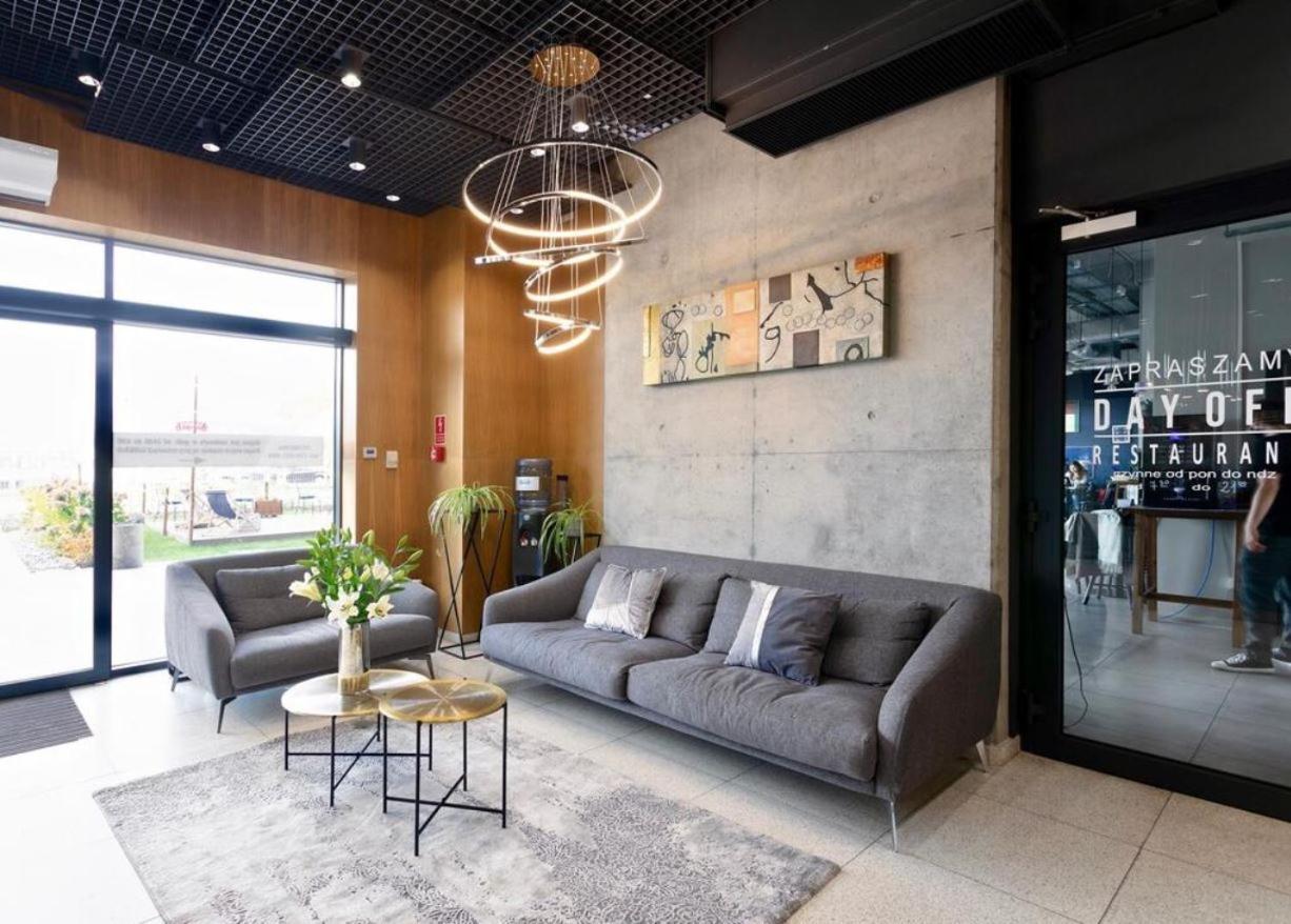 Apartament W Warszawie Dedykowany Parking Podziemny W Cenie, Wifi, Blisko Centrum New Apartment In Warsaw Finished To A High Specification Fitted Out To A High Standard On The 7Th Floor, Wifi, Underground Parking Price Included Exteriör bild