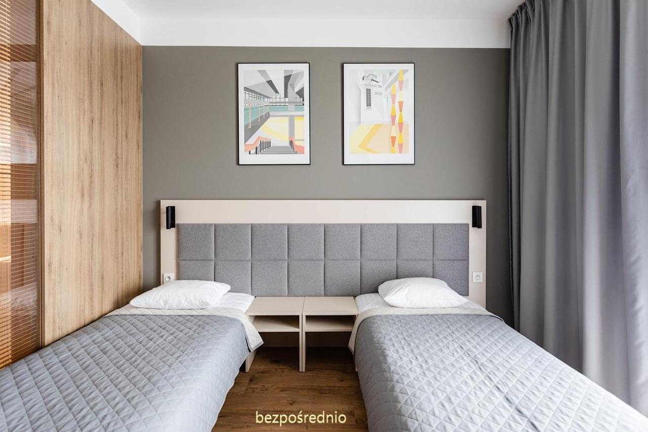 Apartament W Warszawie Dedykowany Parking Podziemny W Cenie, Wifi, Blisko Centrum New Apartment In Warsaw Finished To A High Specification Fitted Out To A High Standard On The 7Th Floor, Wifi, Underground Parking Price Included Exteriör bild